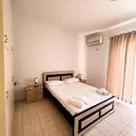 Garden Apt-5 *