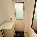 Garden Apt-5 Apartment *