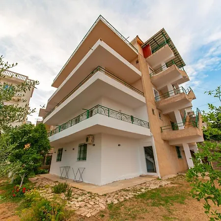 Garden Apt-5 Sarande