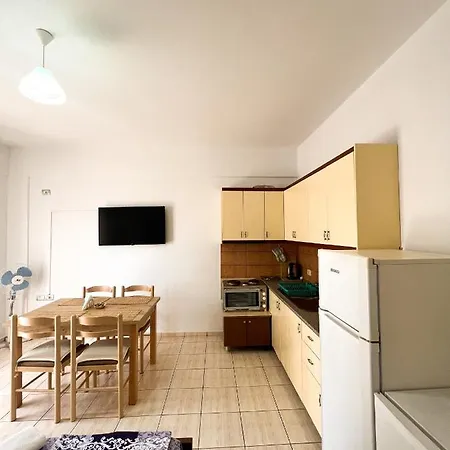 Garden Apt-5