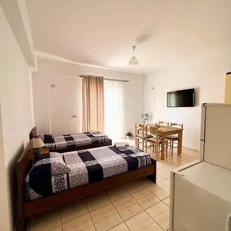 Garden Apt-5 *