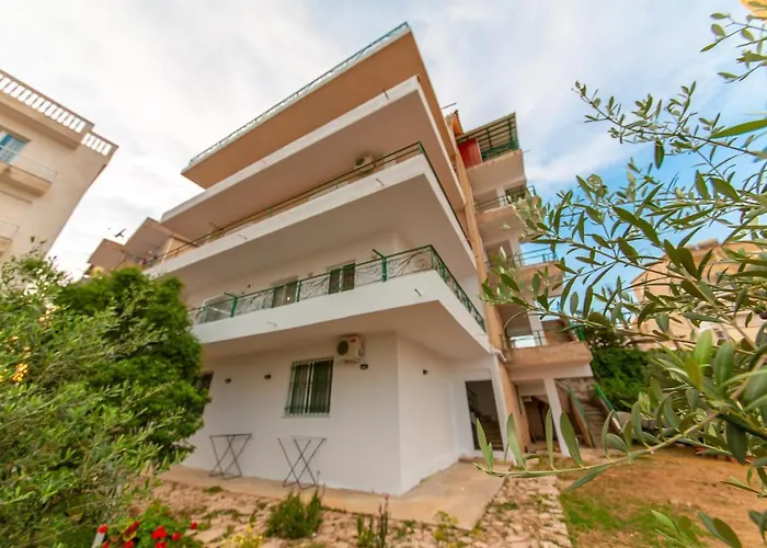 Garden Apt-5 * Sarandë