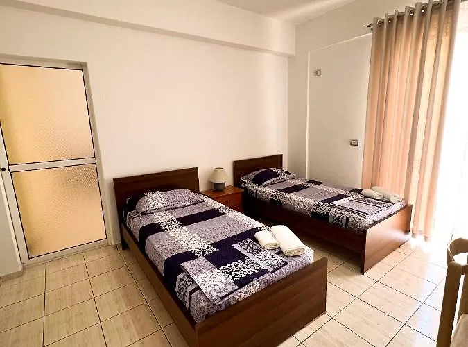 Garden Apt-5 Apartment *